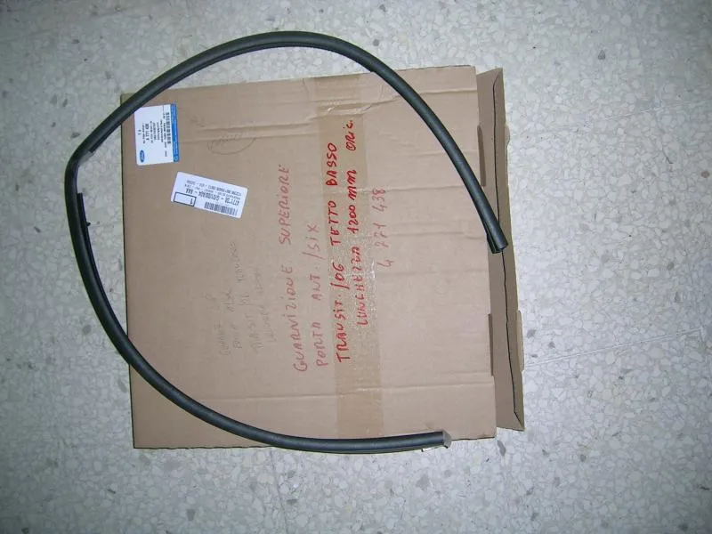Guarnizione Superiore Porta Anteriore Sinistra Ford Transit '06 Tetto Basso