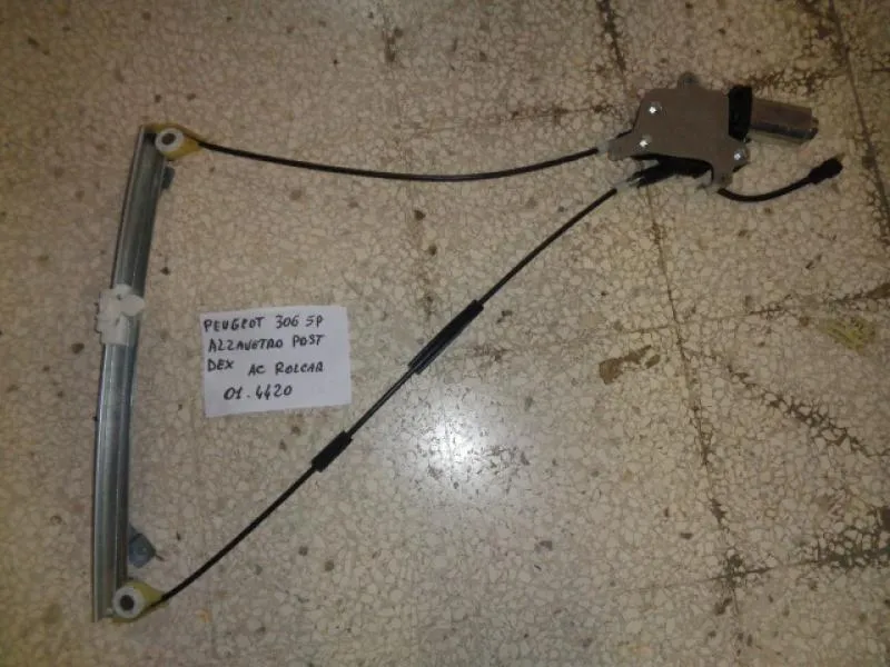 Alzavetro Posteriore Destro Peugeot 306 5P