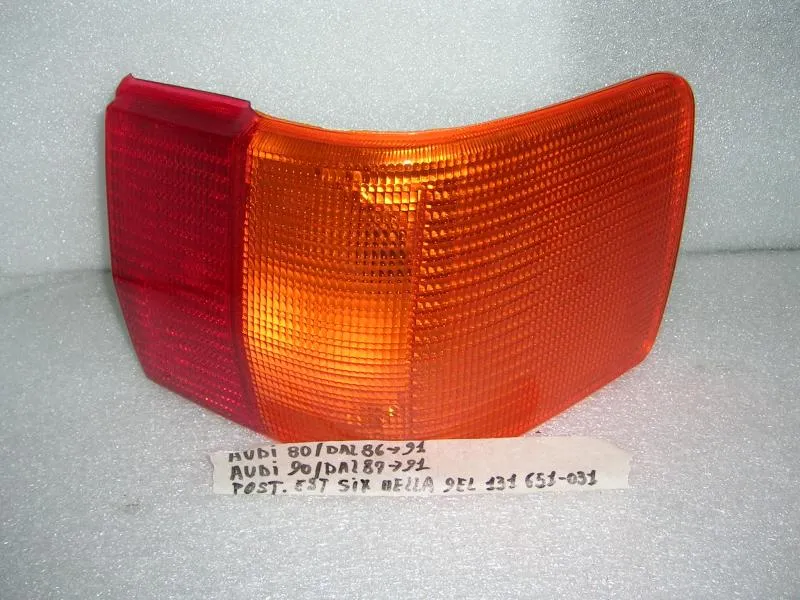 Fanalino Posteriore Esterno Destro Audi 80  - Audi 90 Berlina  '86-'91
