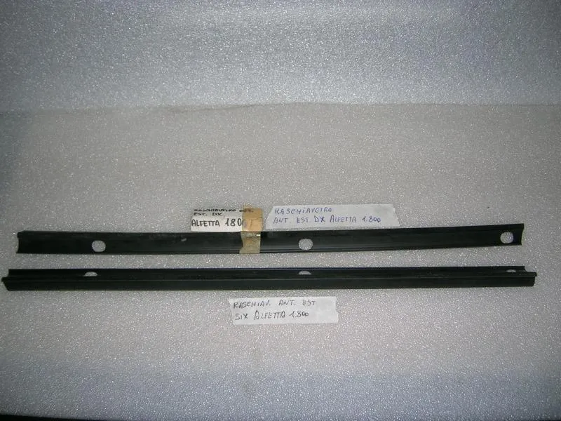 Raschiavetro Esterno Ant. Dx e Sx Alfa Romeo Alfetta 1800