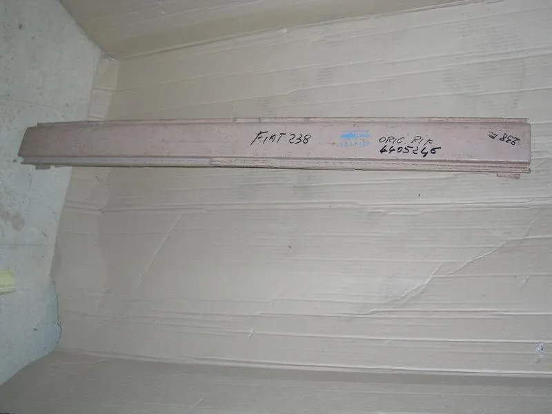 Sottoporta Posteriore (Sottoparaurti) Fiat 238