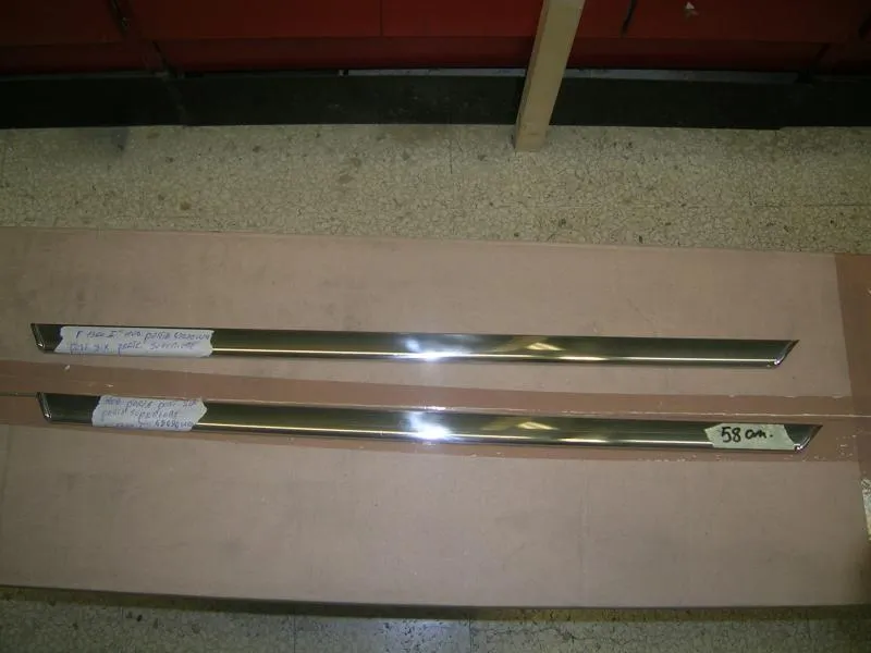 Modanatura Porta  Posteriore Sinistra Superiore  Fiat 1300 ( Lunghezza 58 Cm)