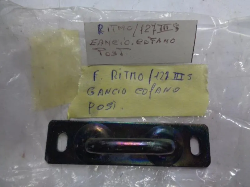 Gancio Cofano Posteriore Fiat Ritmo / Fiat 127  Seconda Serie
