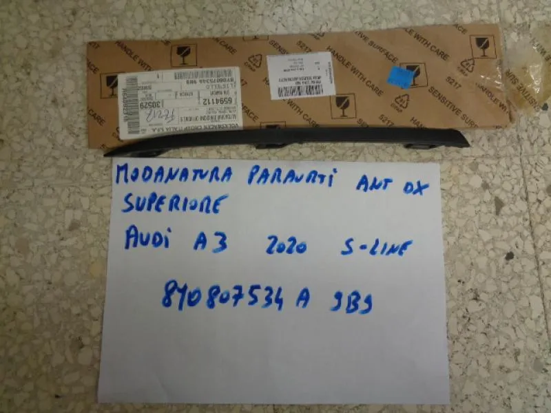 Modanatura Paraurti Anteriore destra Superiore Audi A3 2020 S-Line