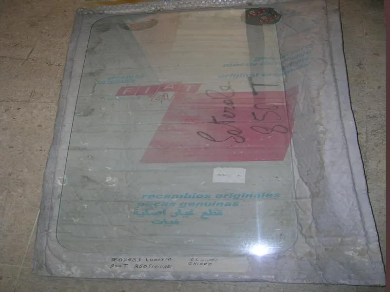 Lunotto Centrale Bianco Fiat 850 Familiare 900T