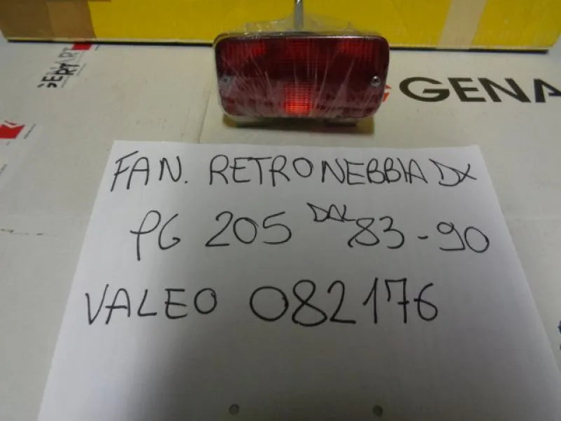 Fanalino Retronebbia Destro Peugeot 205 Dal 1983 Al 1990