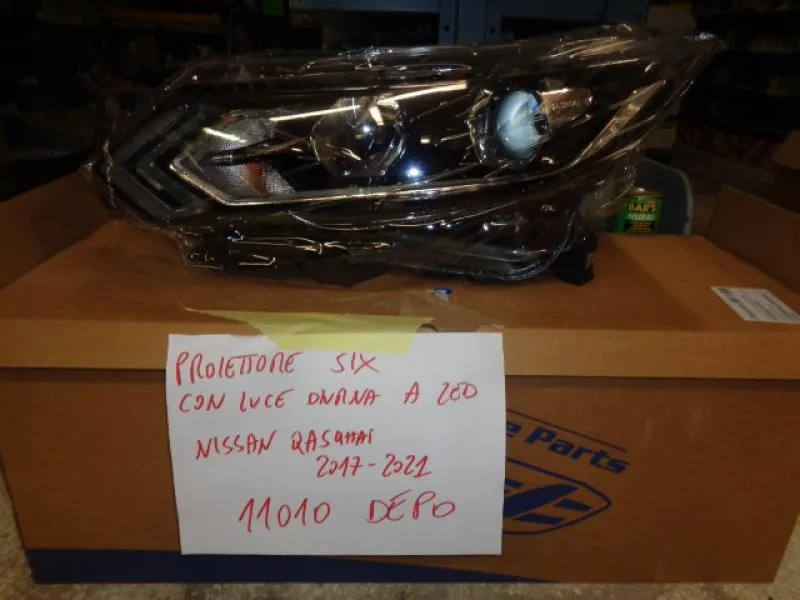 Proiettore Sinistro Con Luce Diurna A Led Nissan Qashqai 2017-2021
