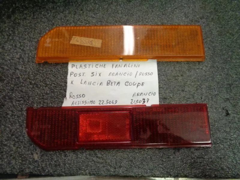 Plastica Fanalino Posteriore Sinistro Arancio / Rosso Lancia Beta Coupè