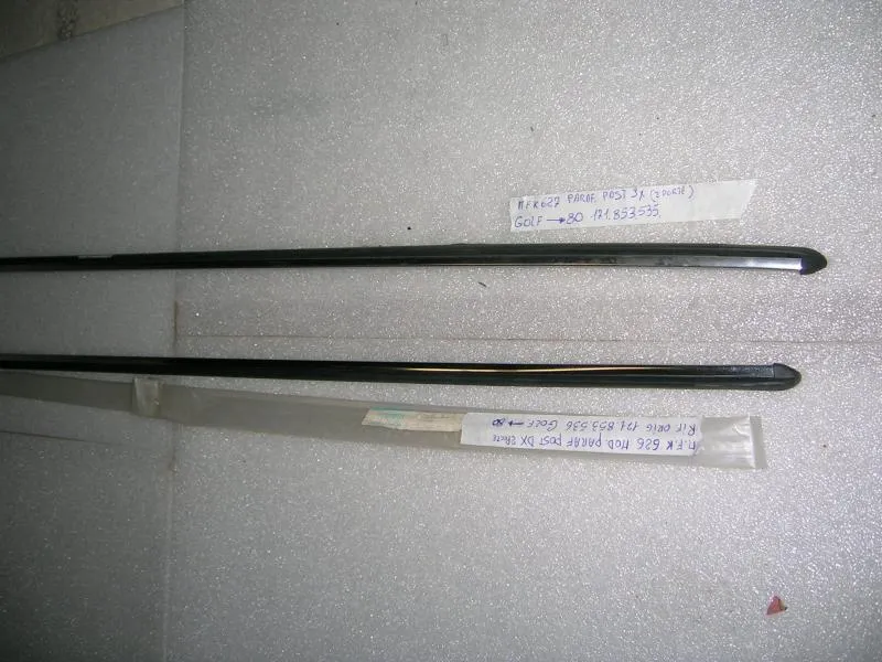 Modanatura Parafango Post. Dx e Sx Volkswagen Golf '80 3P
