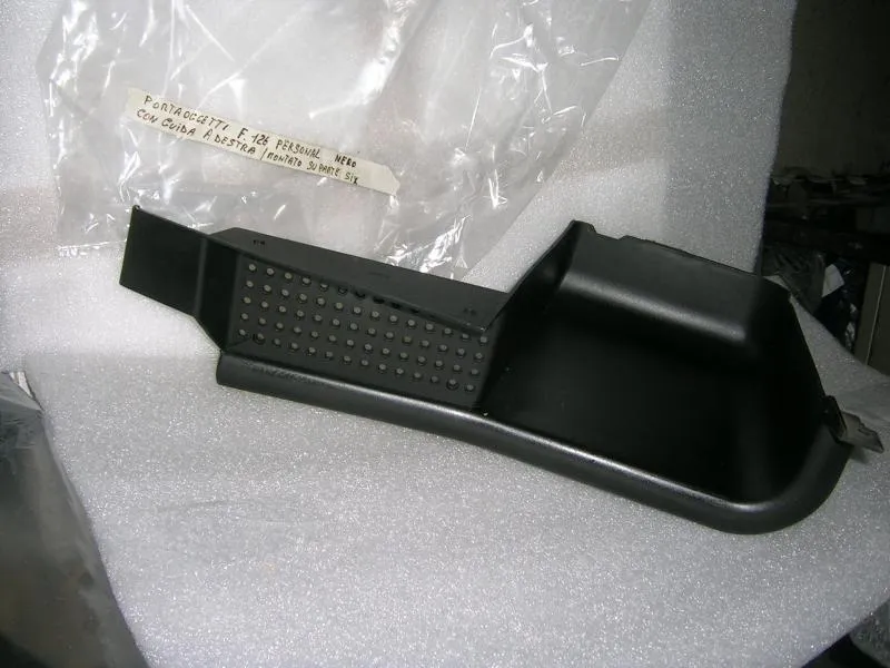 Portaoggetti Nero  Con Guida a Destra Montato Su Parte Sinistra Fiat 126 Personal