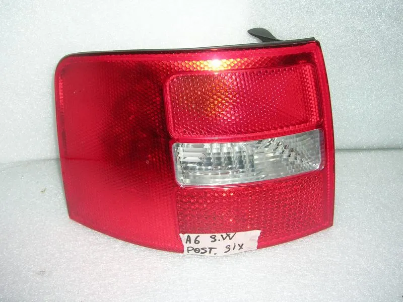 Fanalino Posteriore Sinistro Audi A6  1997-2004 Station Wagon