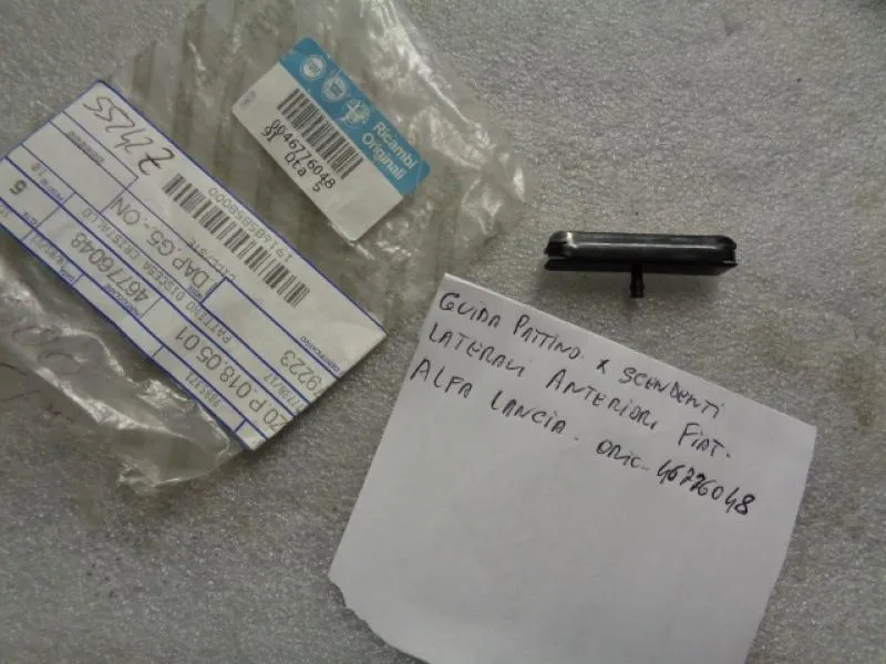 Pattino Scendente Porta Alfa 147, Giulietta 2010, Fiat Nuova Bravo, Lancia Delta 2008, Lybra, Ypsilon 2011
