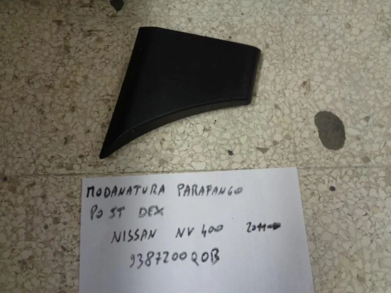 Modanatura Parafango Posteriore Destro Nissan Nv 400 2011 In Poi