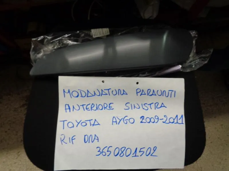 Modanatura Paraurti Anteriore Sinistra Toyota Aygo 2009-2011