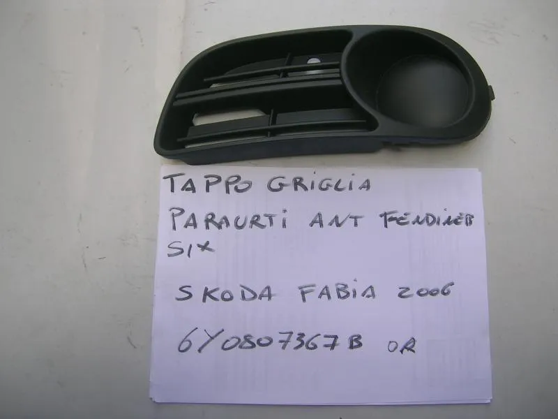 Tappo Griglia Paraurti Anteriore Fendinebbia Sinistro Skoda Fabia 2006