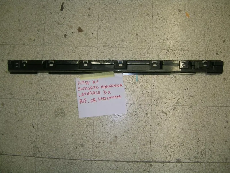 Supporto Modanatura Sottoporta Destra Bmw X1