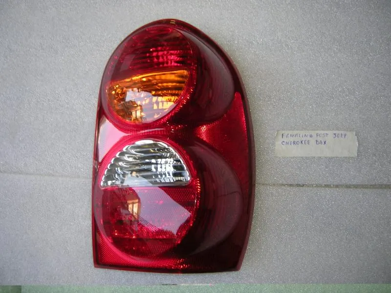 Fanalino Posteriore Jeep Cheroke Destro