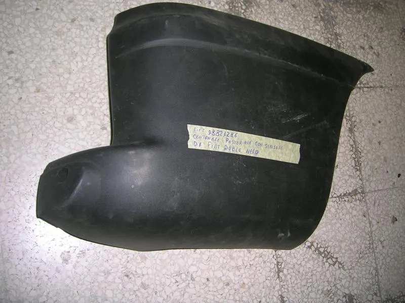 Cantonale Posteriore Destro Nero Con Foro Sensore Parcheggio Fiat Doblò 2000-2005
