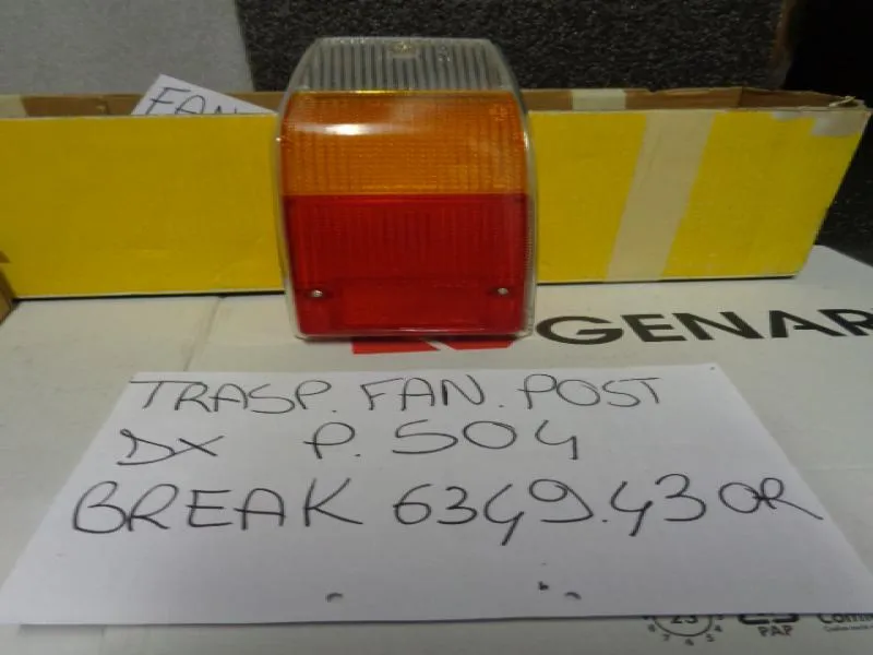 Plastica Fanalino Posteriore Destro Peugeot 504 Break