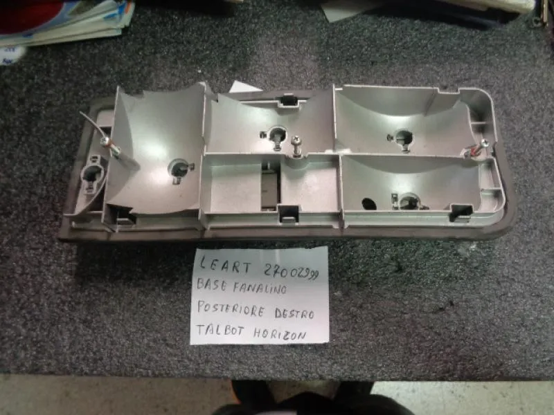 Base Fanalino Posteriore Destro Talbot Horizon