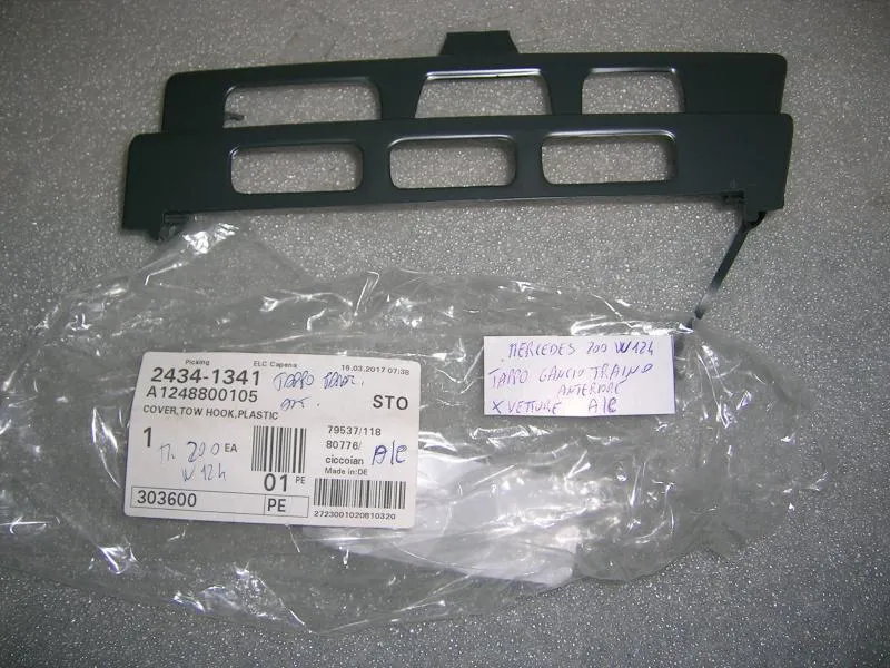 Tappo Gancio Traino Anteriore Mercedes 200 W 124