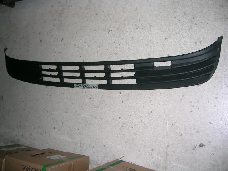 Griglia Paraurti Anteriore Senza Fendinebbia Ford Mondeo 1993-1996