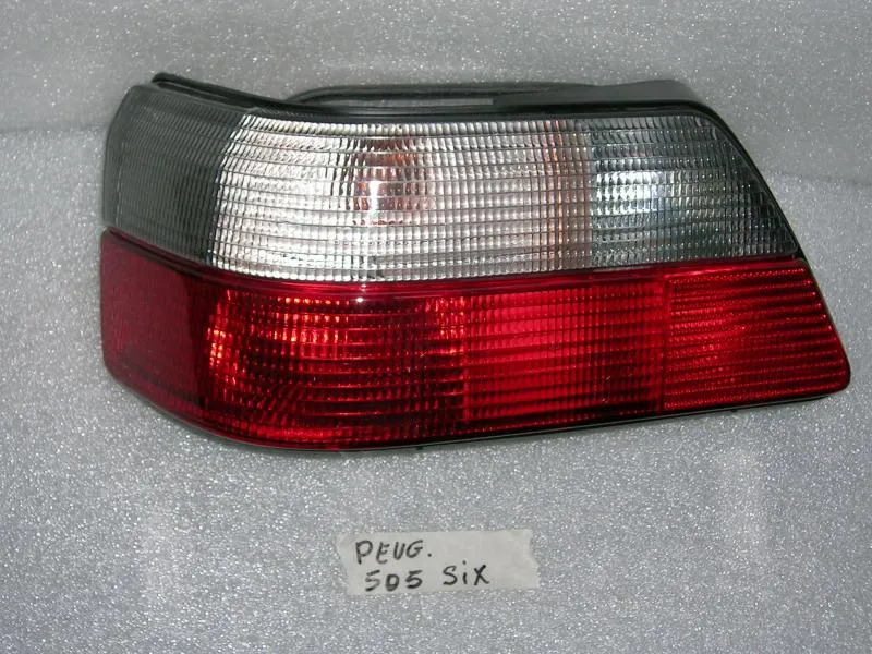 Fanalino Posteriore Sinistro Peugeot 505