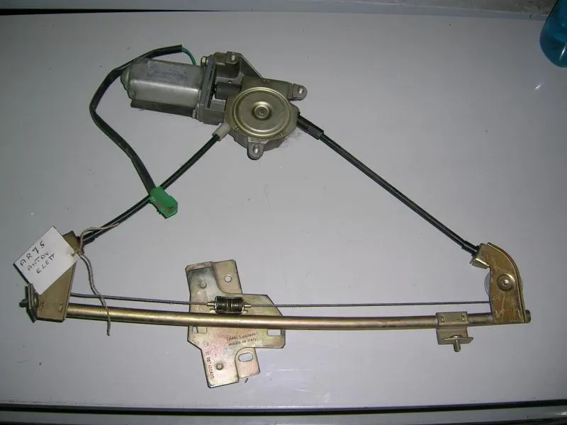 Alzavetro Anteriore  Destro Elettrico Alfa Romeo 75