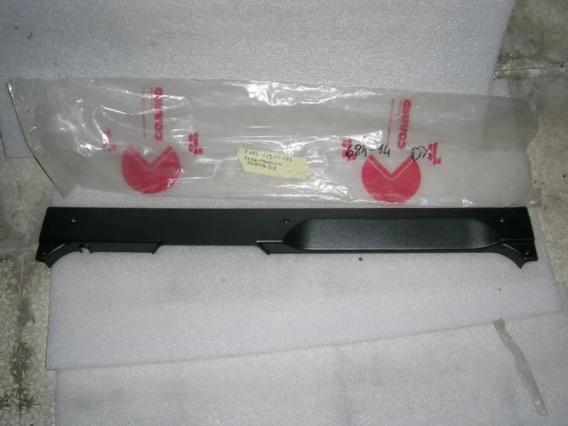 Modanatura Interna Pannello Porta Destra Iveco 619/684/697