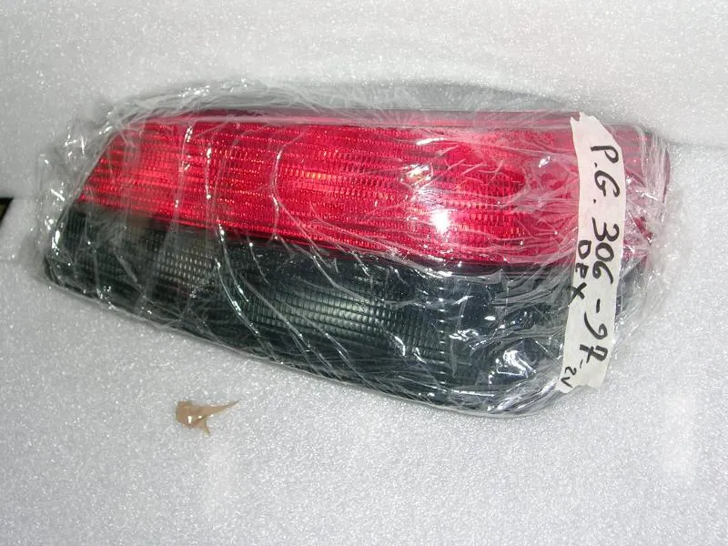 Fanalino Posteriore Destro  Peugeot 306 1997-2001  3/5 Porte