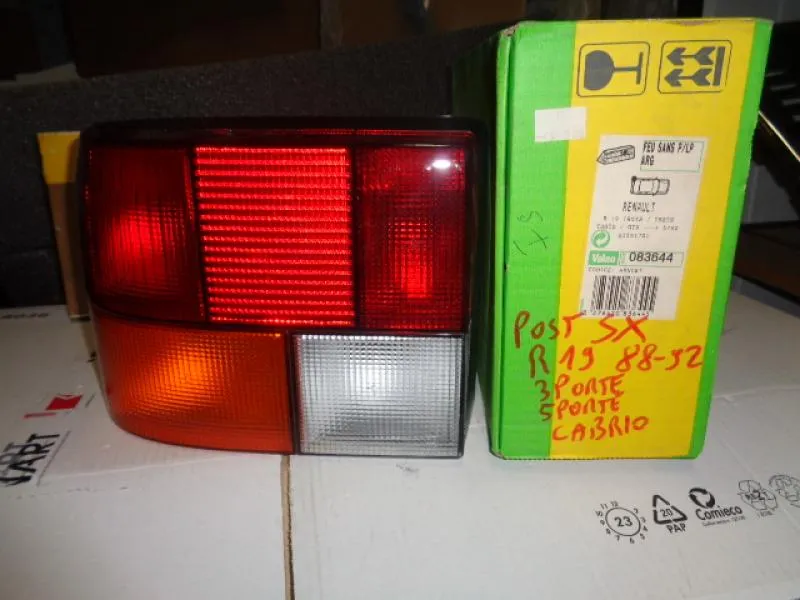 Fanale Posteriore Sinistra Renault 19  3/5 Porte  Dal 1988 Al 1992