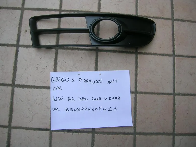 Griglia Paraurti Anteriore Destra Audi A4 Dal 2005 Al 2008