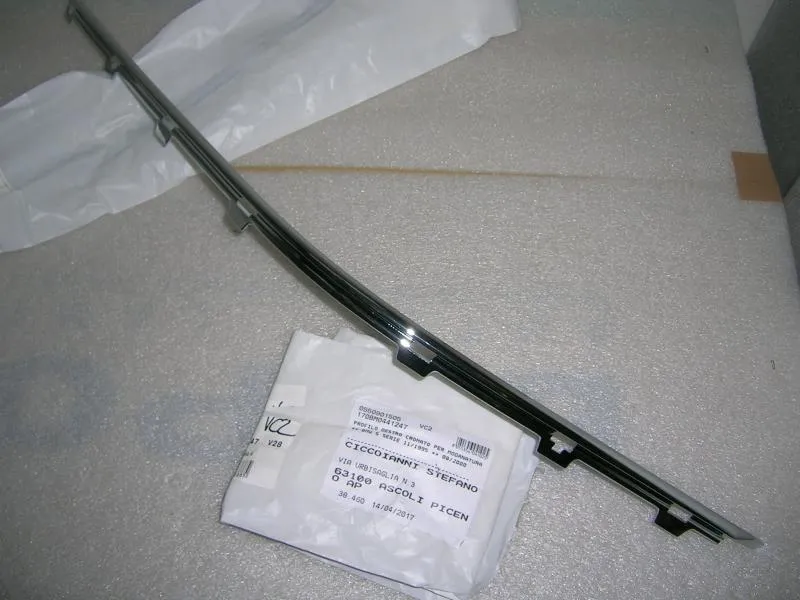 Profilo Cromato Per Modanatura Paraurti Anteriore Destra Bmw Serie 5 E39 1995-2000