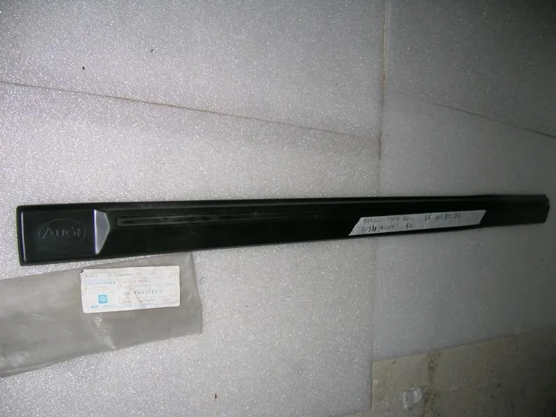 Modanatura Porta Ant. Sx  in Gomma Audi 80