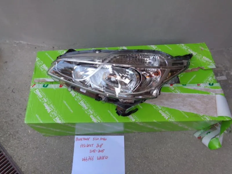 Proiettore Sinistro Peugeot 208 2012-2015