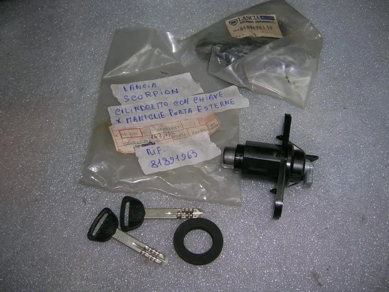 Cilindretto con Chiave Maniglie Porta Lancia Scorpion