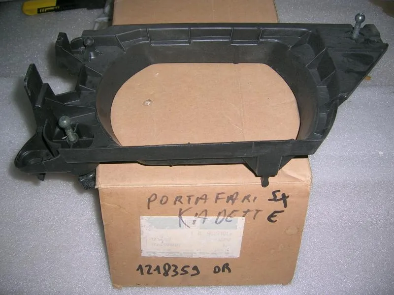 Porta Fari Sinistro Opel Kadett e