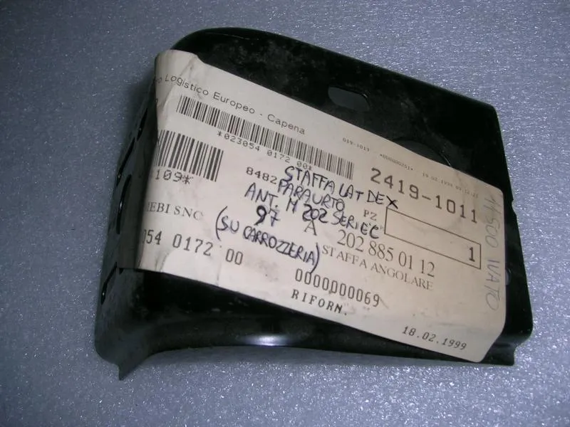 Staffa Paraurto Anteriore Laterale Destra Mercedes 202 Seie C 97