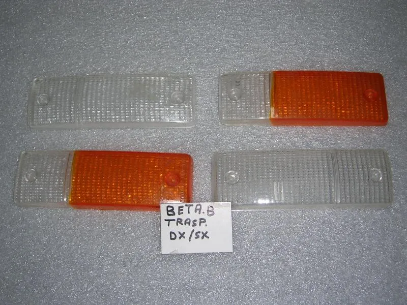 Plastica Fanalino Anteriore Destro E Sinistro Lancia Beta Berlina