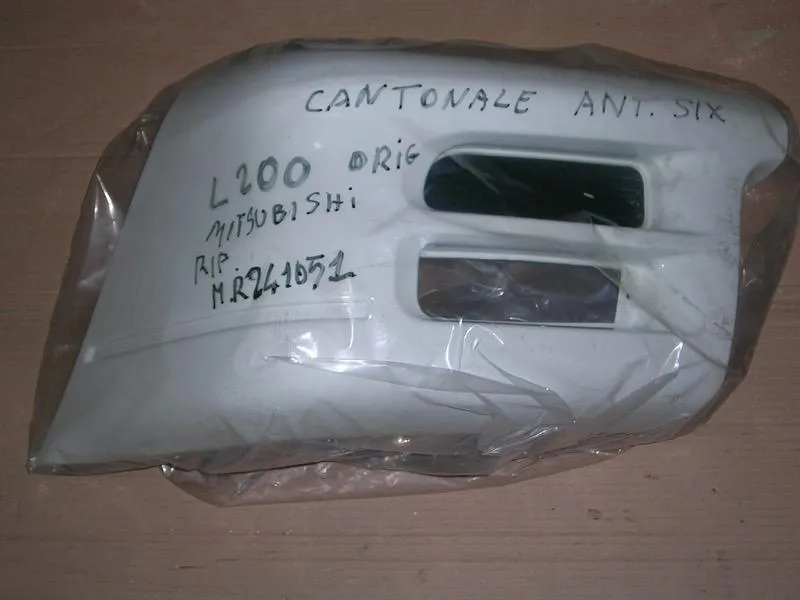 Cantonale Paraurti Anteriore Sinistro  Mitsubishi L.200