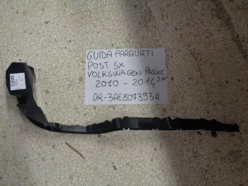 Guida Paraurti Posteriore Sinistro Volkswagen Passat 2010-2014 S.W