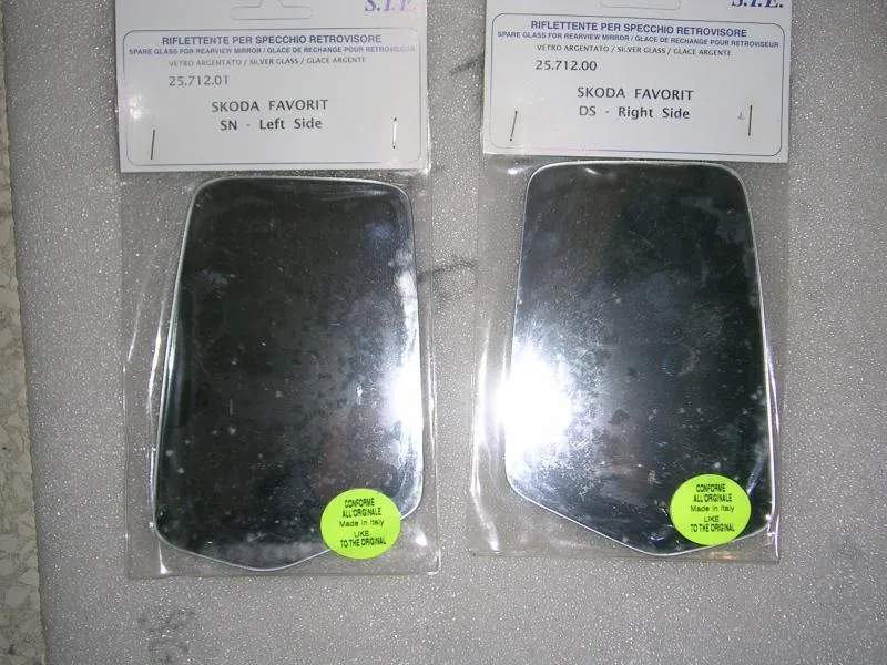 Vetrino Specchietto Dx e Sx Skoda Favorit