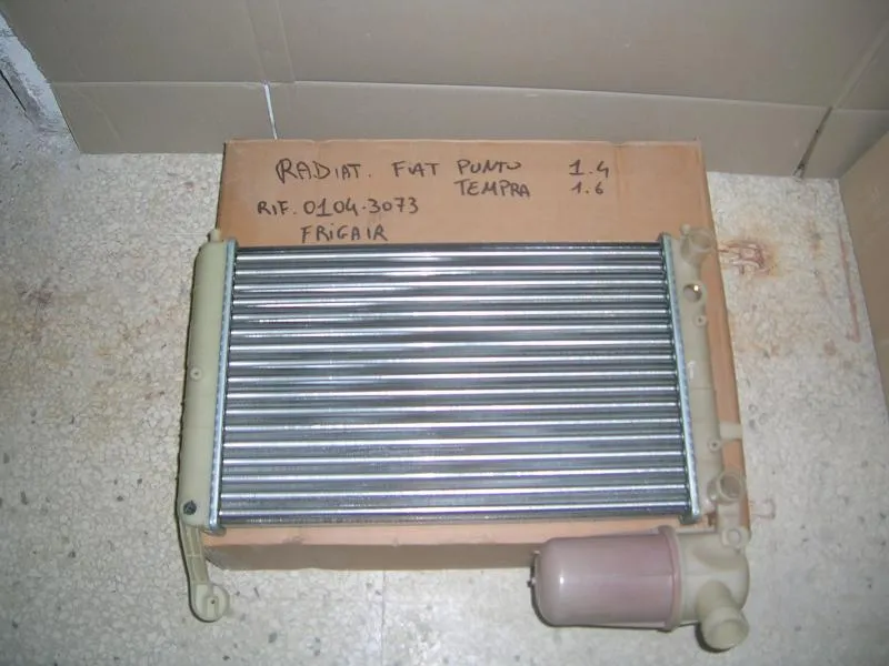 Radiatore Fiat Punto 1.4 , Tempra 1.6