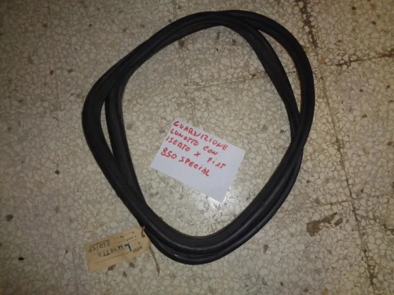 Guarnizione Lunotto Posteriore Con Inserto Fiat 850 Special