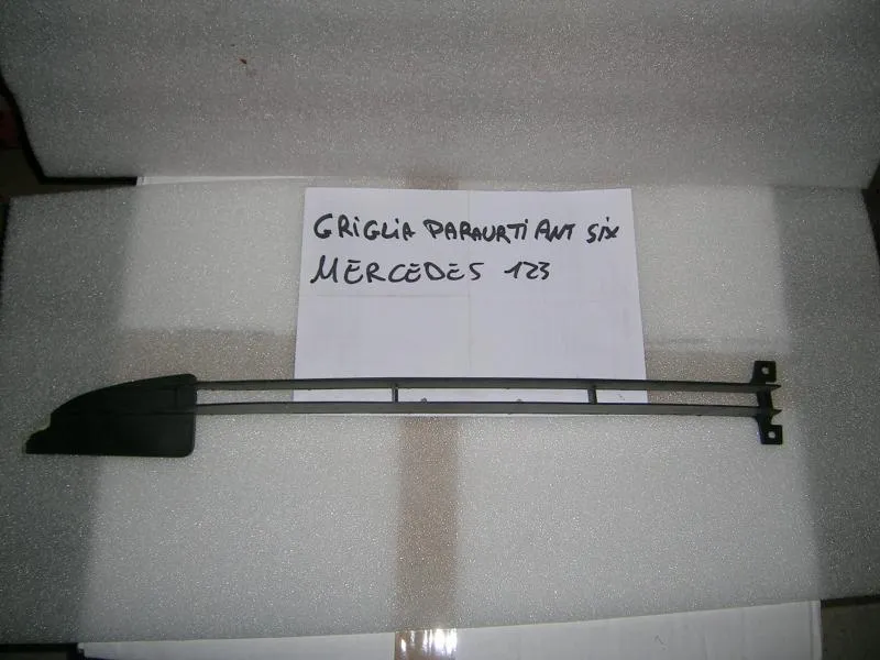 Griglia Paraurti Sinistra  Mercedes 123