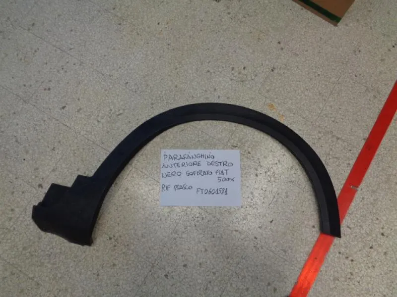Parafangnino Anteriore Destro Nero Goffrato Fiat 500 X