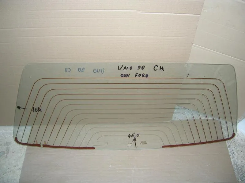 Lunotto Termico Chiaro Fiat Uno '90 con Foro 45.5X104 Cm