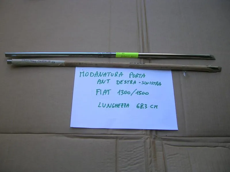 Modanatura Porta Anteriore Destra e Sinistra Fiat 1300\1500  (68.3Cm)