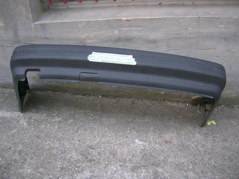 Paraurti Posteriore Ford Sierra 5 Porte (usato)