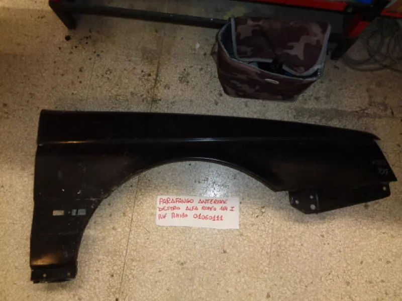 Parafango Anteriore Destro Alfa Romeo 164 1^ Serie